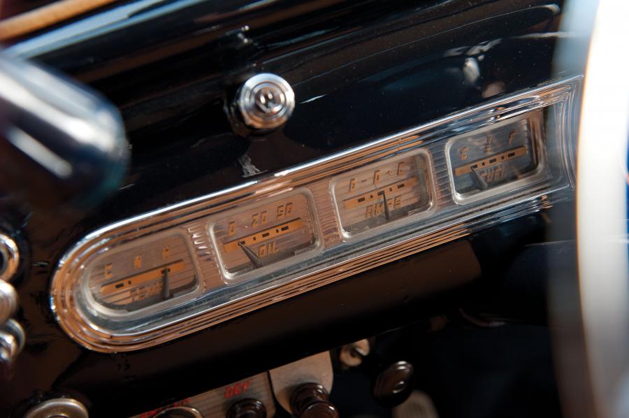  Lincoln Continental Cabriolet Black 1948 года  (фото 9 из 22)
